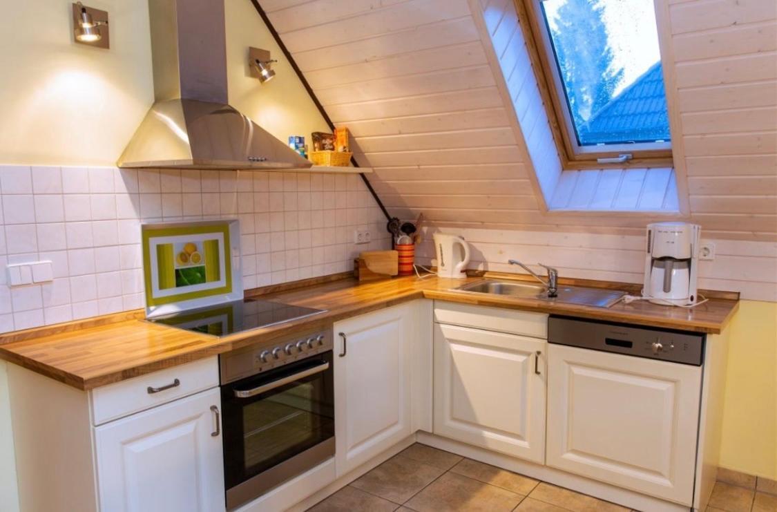 Eulenhof Ruegen Apartment พุทบัส ภายนอก รูปภาพ